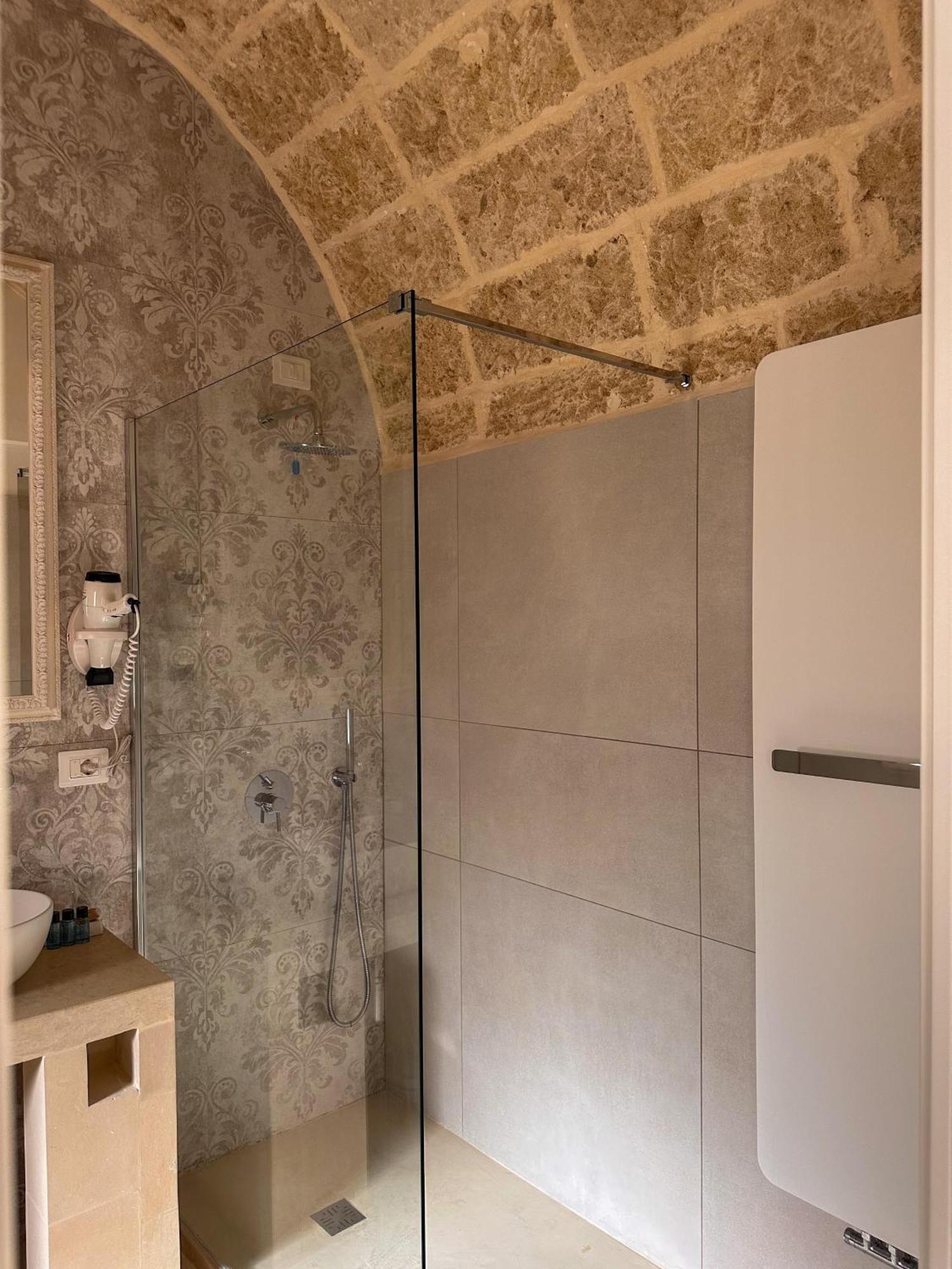 Palazzo Alma Luxury Rooms Casarano Exterior foto