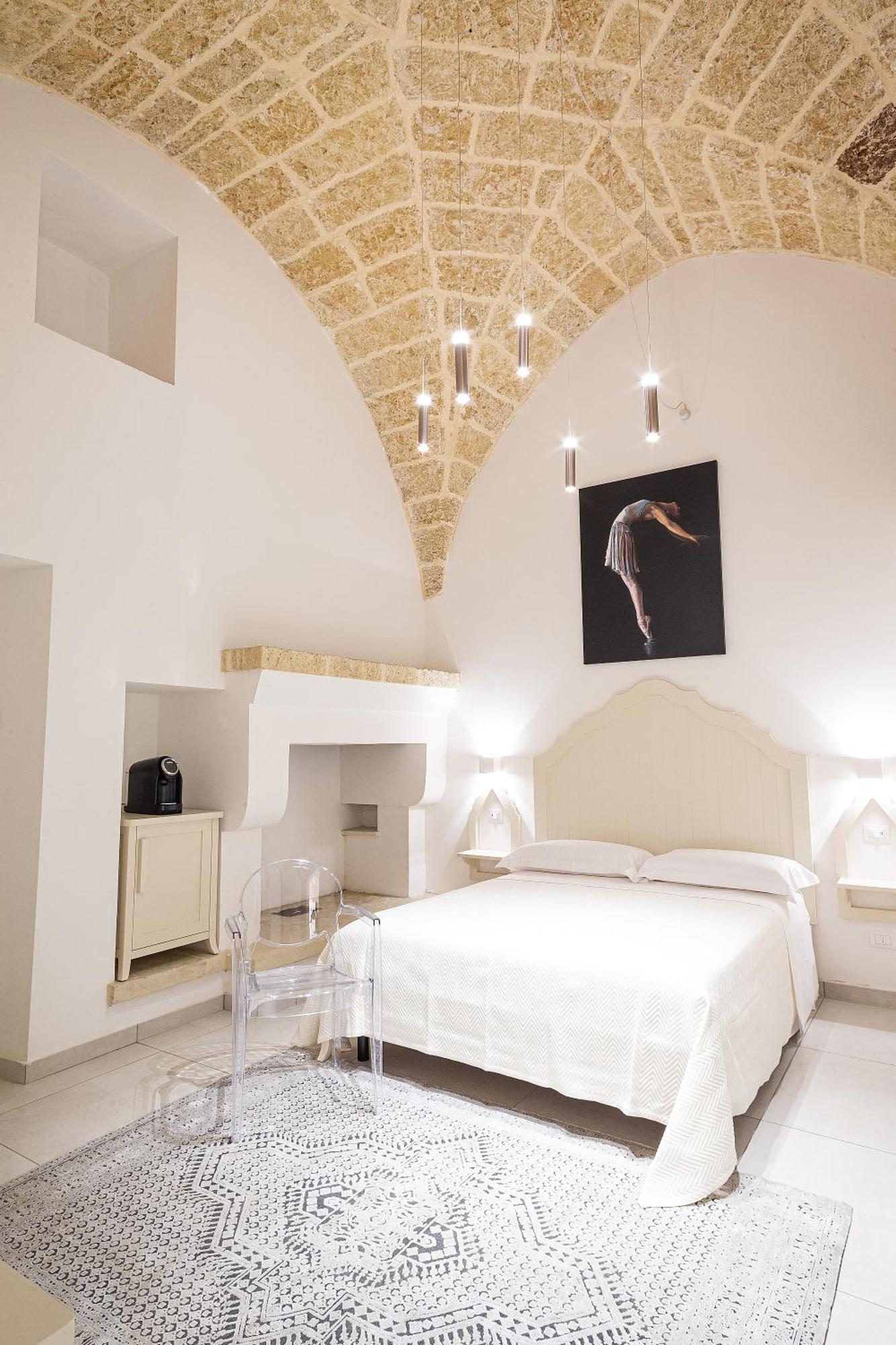 Palazzo Alma Luxury Rooms Casarano Exterior foto