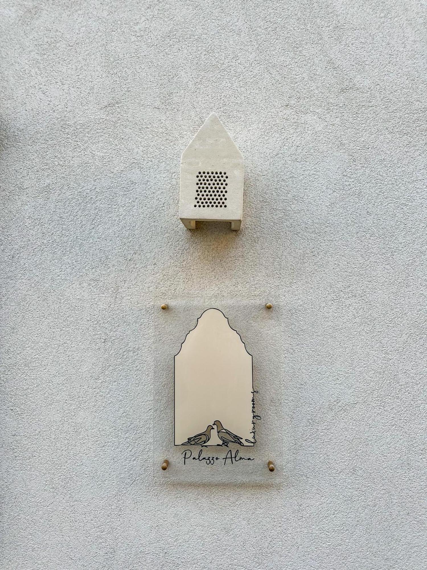 Palazzo Alma Luxury Rooms Casarano Exterior foto